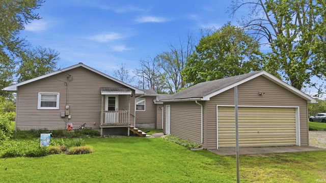 151 Ems C27c Lane, Warsaw, IN 46582