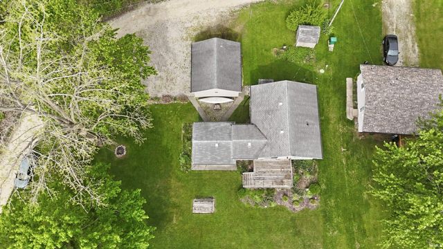 151 Ems C27c Lane, Warsaw, IN 46582