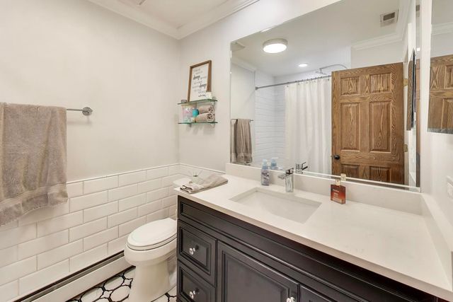 1530 E Northwest Highway 2A, Arlington Heights, IL 60004