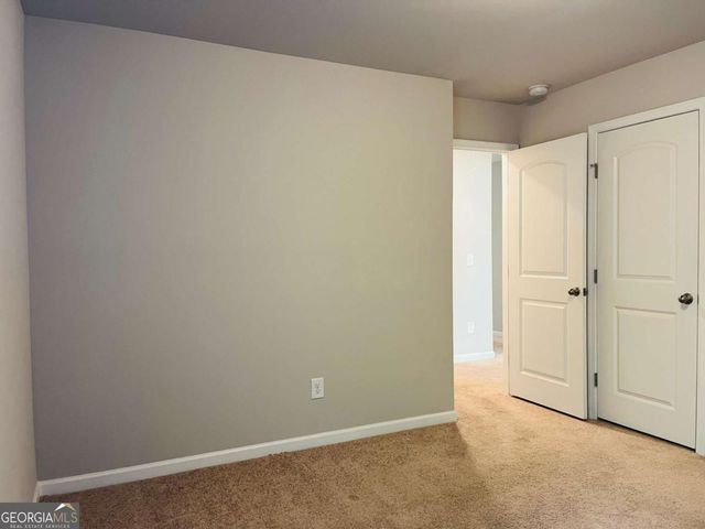 18 Ulsh Park Drive, Newnan, GA 30265