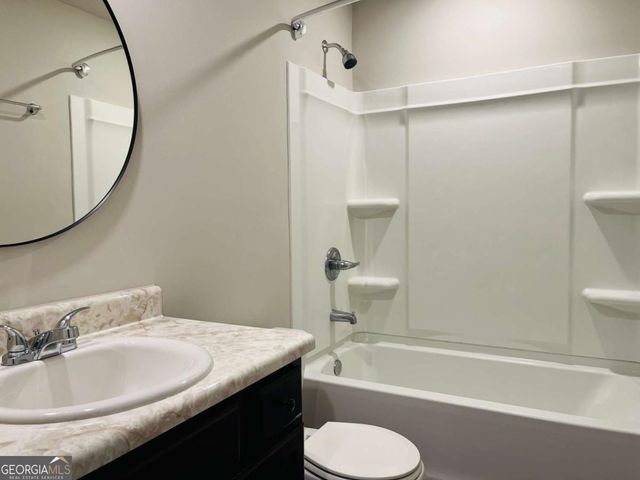 18 Ulsh Park Drive, Newnan, GA 30265