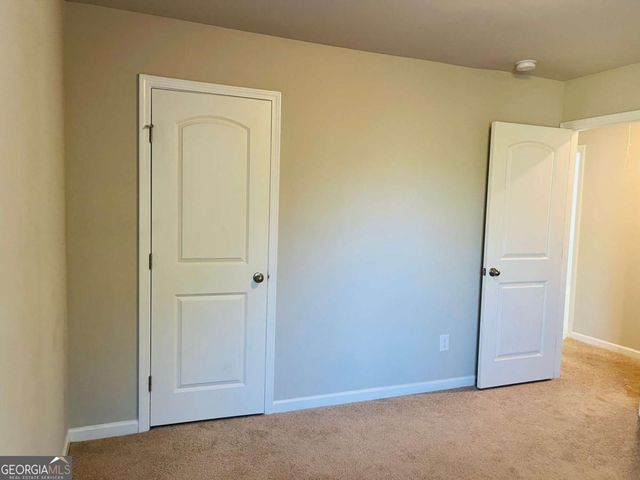 18 Ulsh Park Drive, Newnan, GA 30265