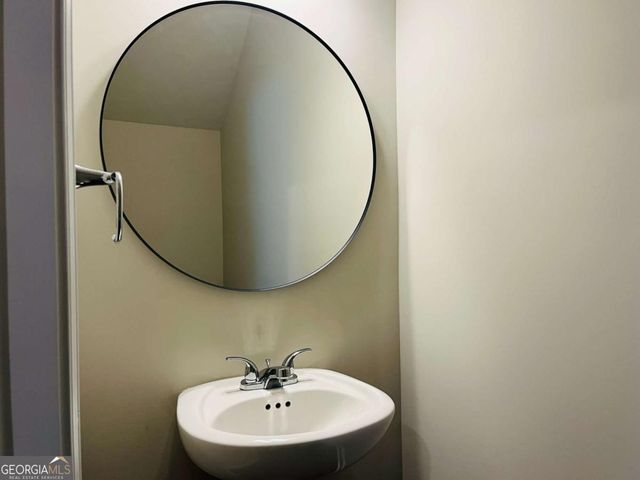 18 Ulsh Park Drive, Newnan, GA 30265