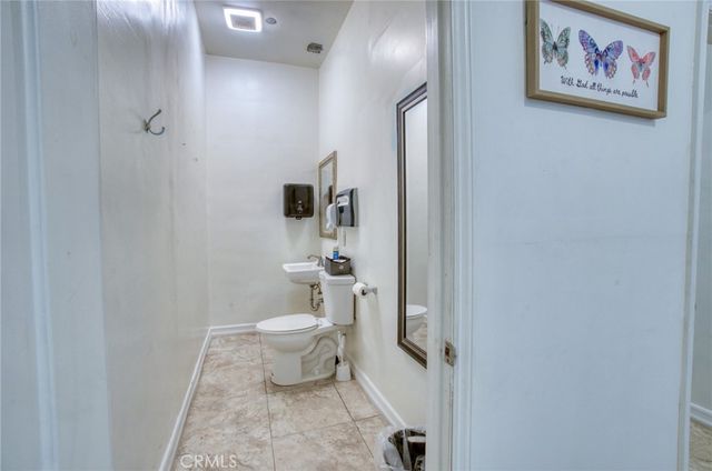 11123 S Western Avenue, Los Angeles, CA 90047