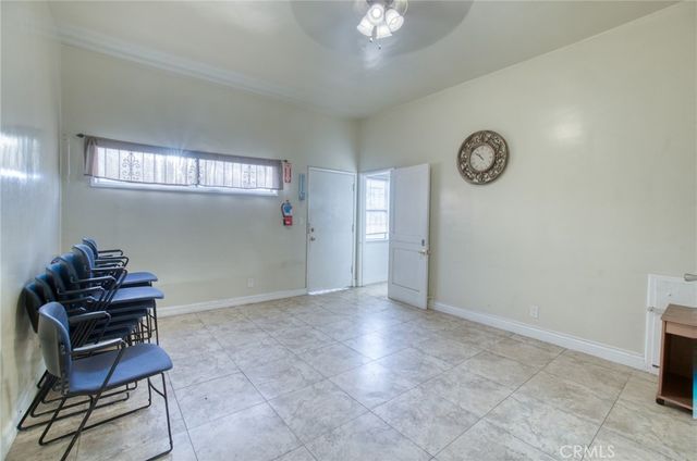 11123 S Western Avenue, Los Angeles, CA 90047