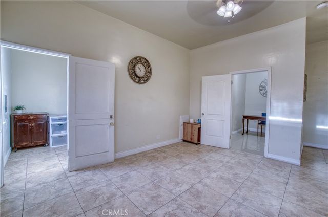 11123 S Western Avenue, Los Angeles, CA 90047