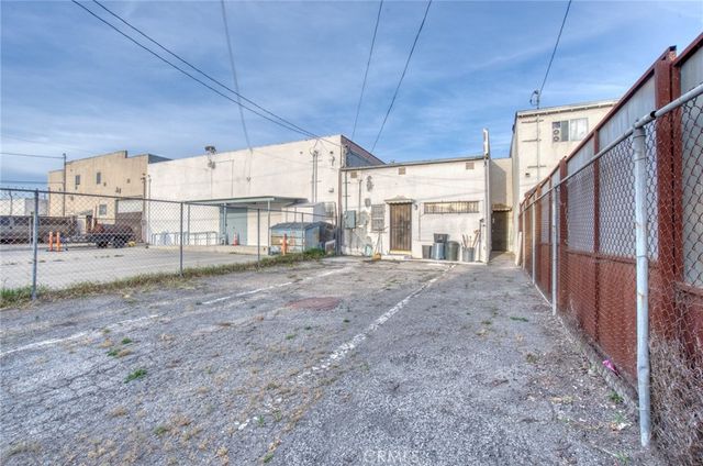 11123 S Western Avenue, Los Angeles, CA 90047