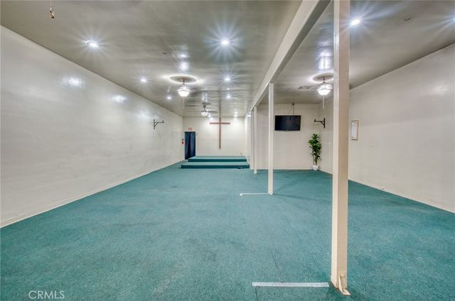 11123 S Western Avenue, Los Angeles, CA 90047