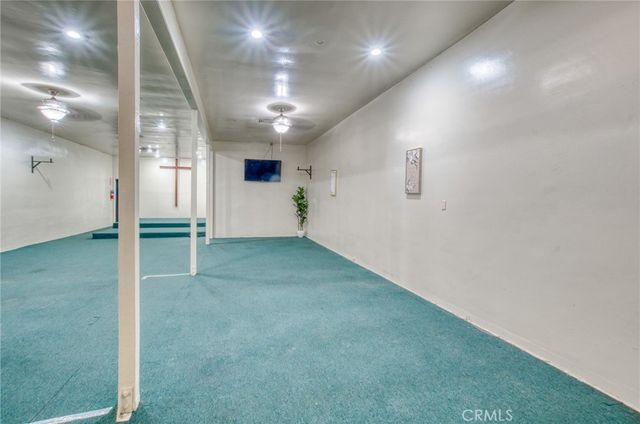 11123 S Western Avenue, Los Angeles, CA 90047
