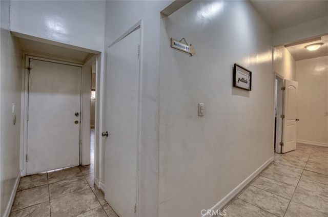 11123 S Western Avenue, Los Angeles, CA 90047