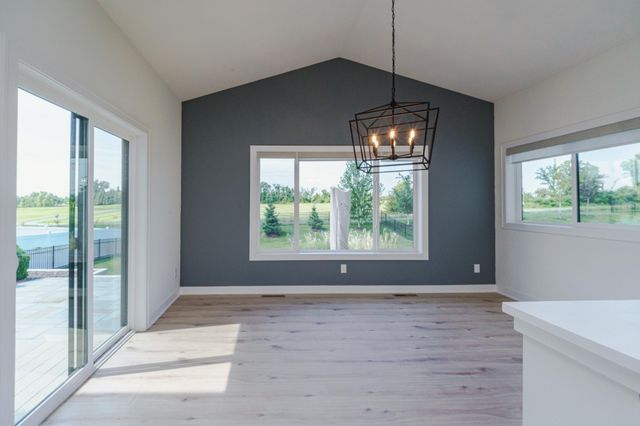 17652 Jett Circle SE, Prior Lake, MN 55372