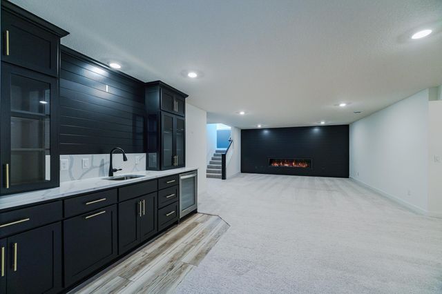 17652 Jett Circle SE, Prior Lake, MN 55372