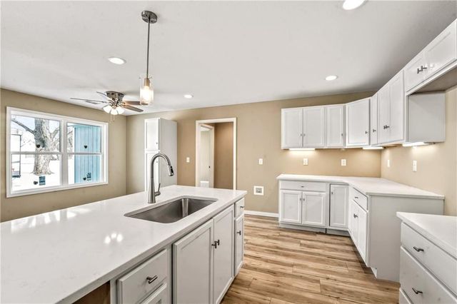 705 Pearl Street, East Lynne, MO 64743