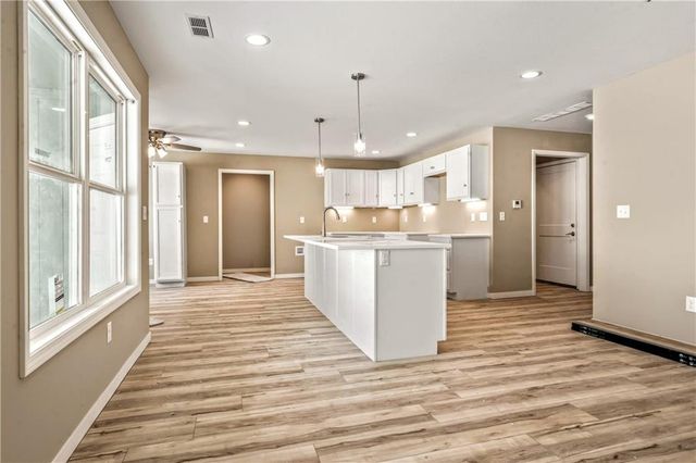 705 Pearl Street, East Lynne, MO 64743