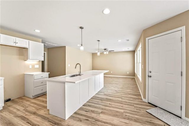 705 Pearl Street, East Lynne, MO 64743