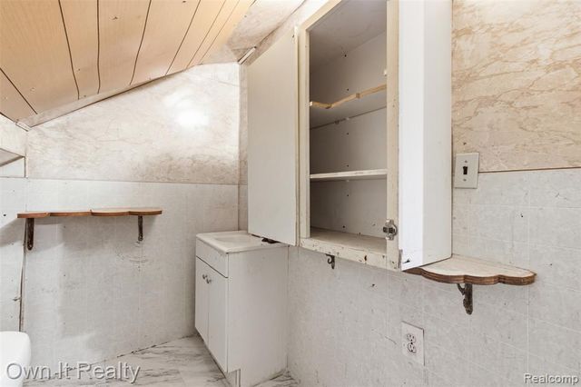 8827 Littlefield Street, Detroit, MI 48228