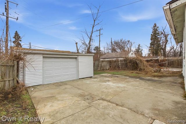 8827 Littlefield Street, Detroit, MI 48228