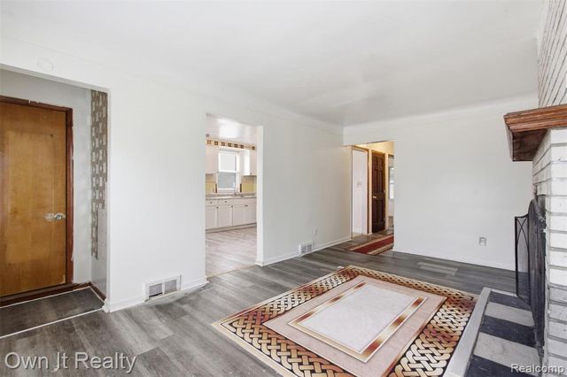 8827 Littlefield Street, Detroit, MI 48228