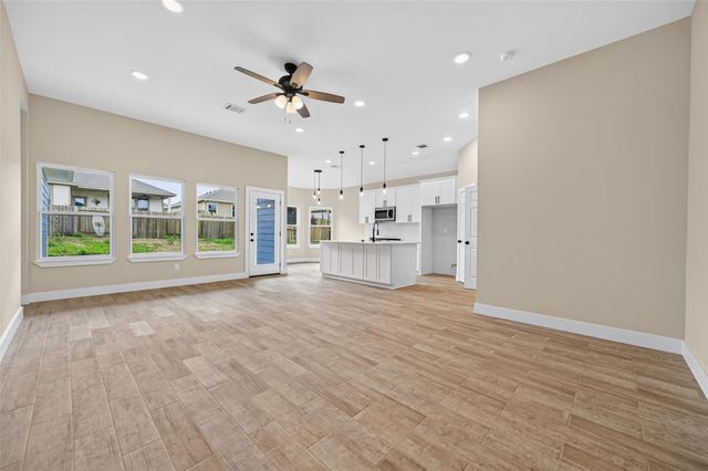 11405 Natalia Lane, Willis, TX 77318