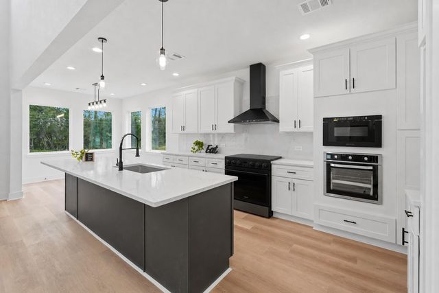 210 Big Deer Drive, Crosby, TX 77532