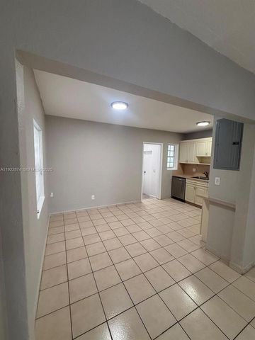 3281 NW 14th Ter 1, Miami, FL 33125