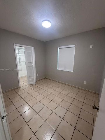 3281 NW 14th Ter 1, Miami, FL 33125