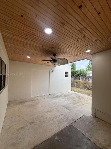 3281 NW 14th Ter 1, Miami, FL 33125