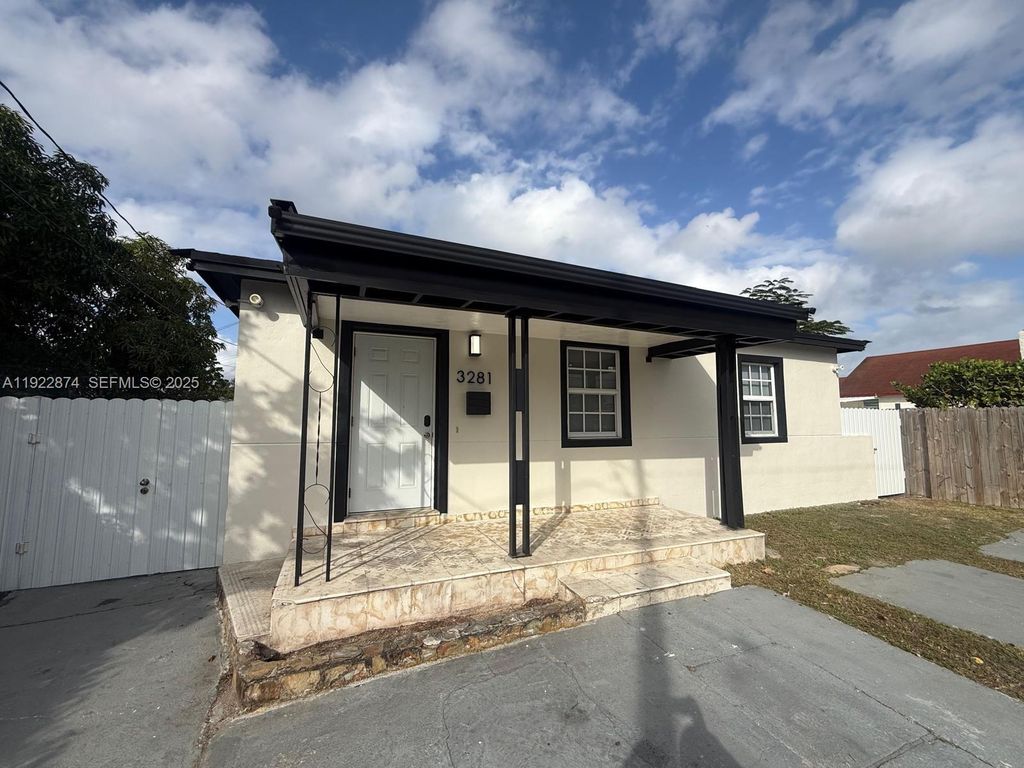 3281 NW 14th Ter 1, Miami, FL 33125