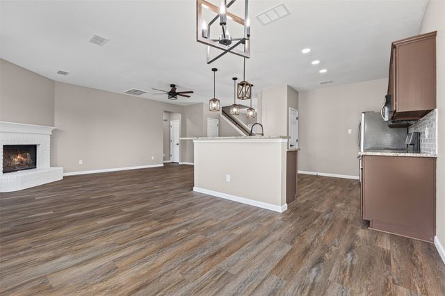 1823 Barbados Drive, Mansfield, TX 76063