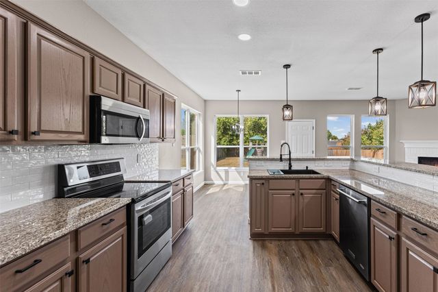 1823 Barbados Drive, Mansfield, TX 76063