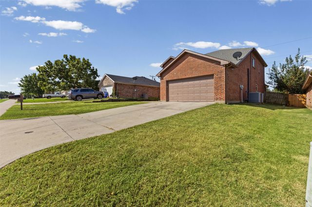 1823 Barbados Drive, Mansfield, TX 76063