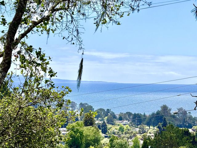 625 Vista Del Mar Drive, Aptos, CA 95003