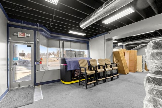 12738 E 8 Mile Road, Detroit, MI 48205