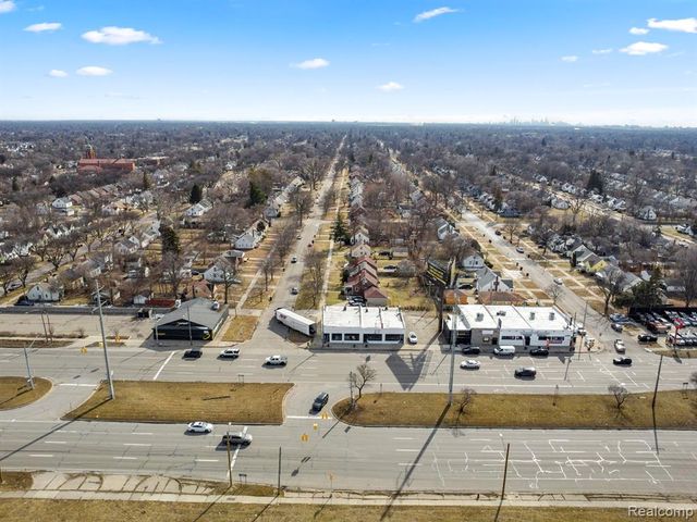 12738 E 8 Mile Road, Detroit, MI 48205