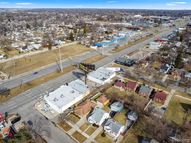 12738 E 8 Mile Road, Detroit, MI 48205