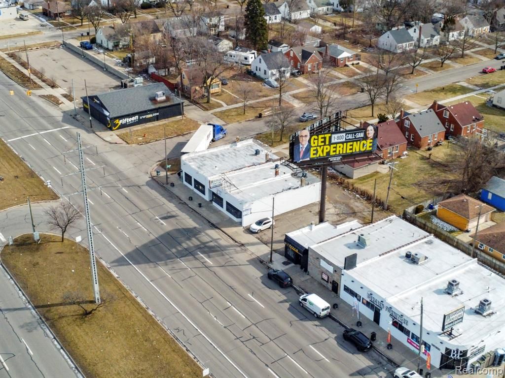 12738 E 8 Mile Road, Detroit, MI 48205