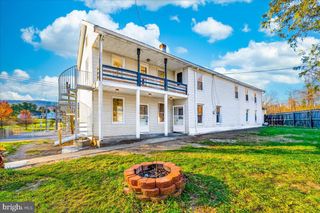 8624 YELLOW SPRINGS RD, Frederick, MD 21702