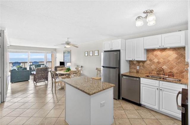 14810 WINDWARD Dr 416, Corpus Christi, TX 78418