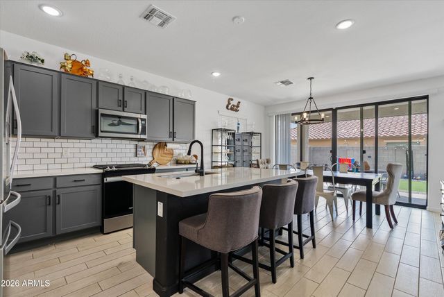 2014 N MARKETSIDE Avenue, Buckeye, AZ 85396