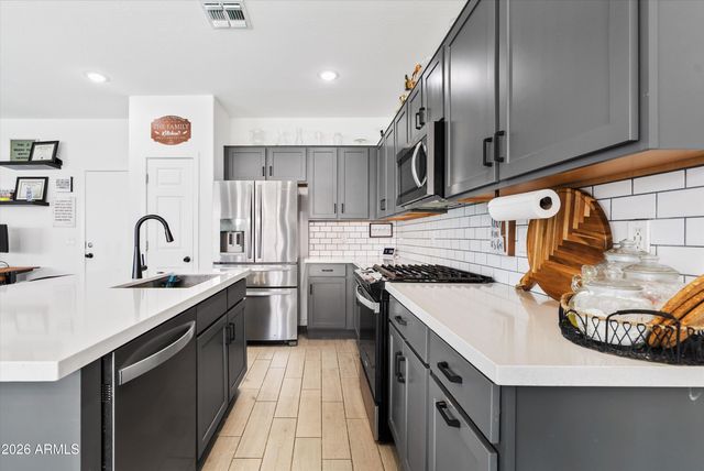 2014 N MARKETSIDE Avenue, Buckeye, AZ 85396