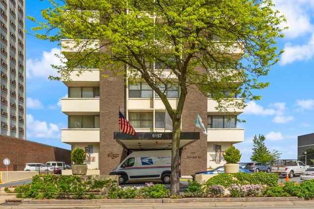 6157 N Sheridan Road 5G, Chicago, IL 60660
