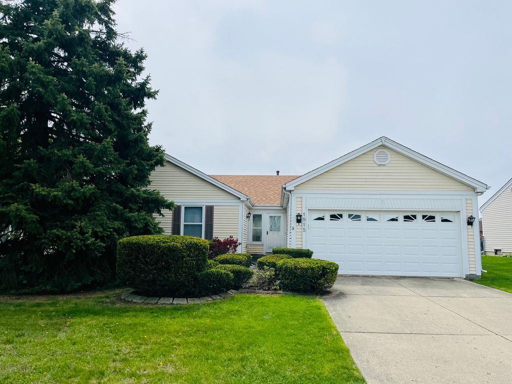 1915 Lawson Road, Schaumburg, IL 60194