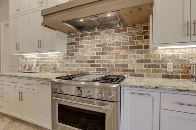 12006 Utica Avenue, Lubbock, TX 79424