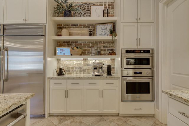 12006 Utica Avenue, Lubbock, TX 79424