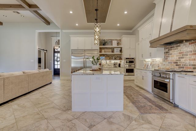 12006 Utica Avenue, Lubbock, TX 79424