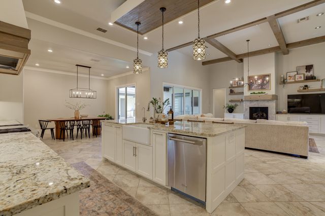 12006 Utica Avenue, Lubbock, TX 79424