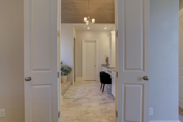 12006 Utica Avenue, Lubbock, TX 79424