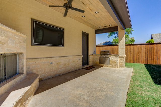 12006 Utica Avenue, Lubbock, TX 79424