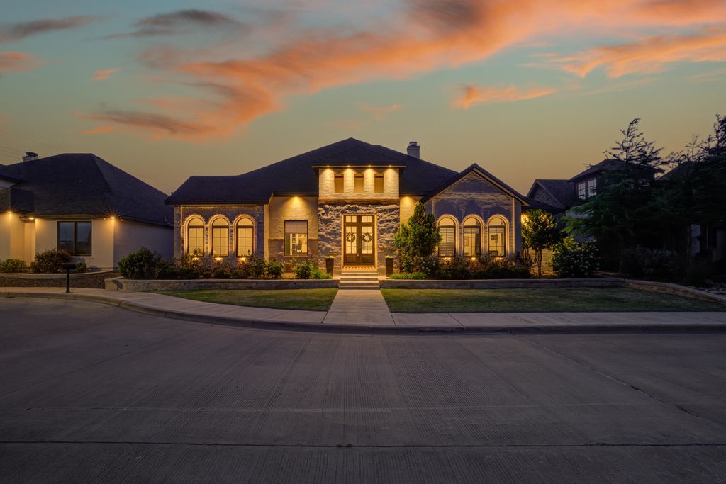 12006 Utica Avenue, Lubbock, TX 79424