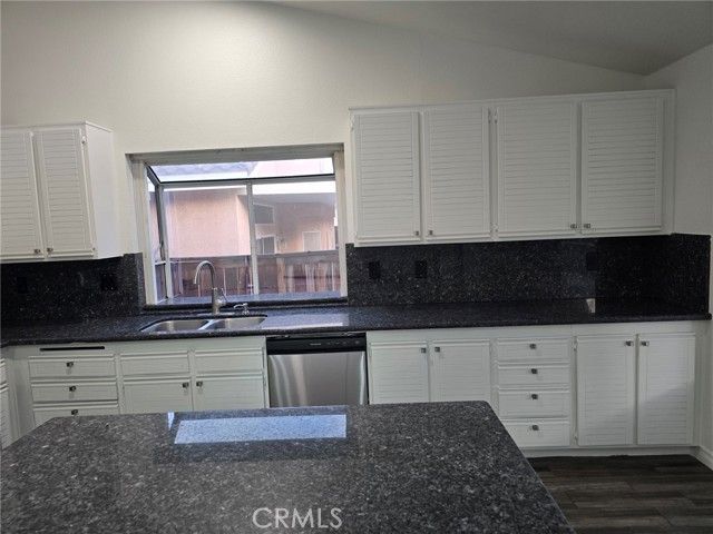 380 Tompkins, Corona, CA 92879